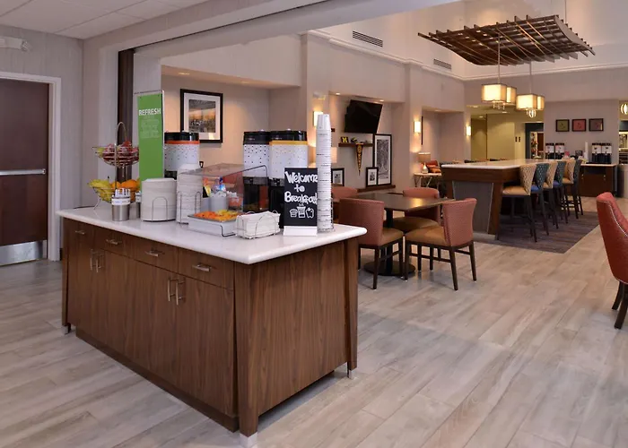 Hampton Inn & Suites Ann Arbor West