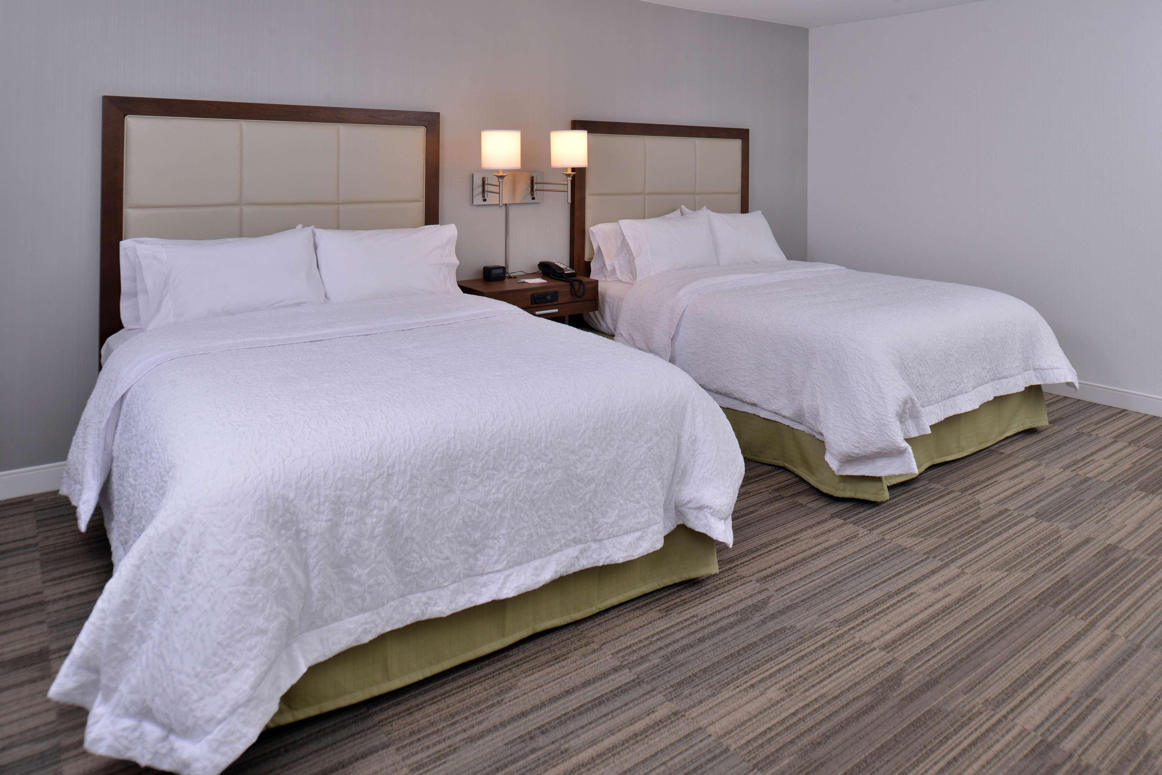 Hampton & West Hotel 3*